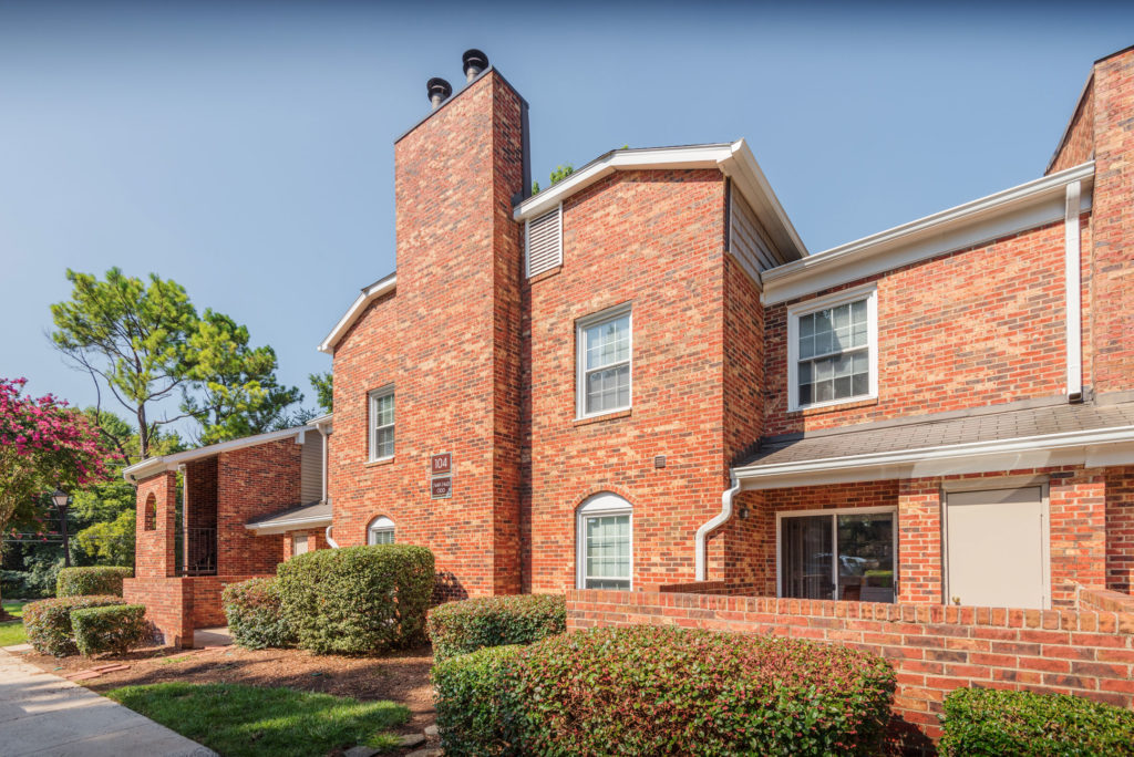 BridgesatQuailHollowexterior30 Ginkgo Residential